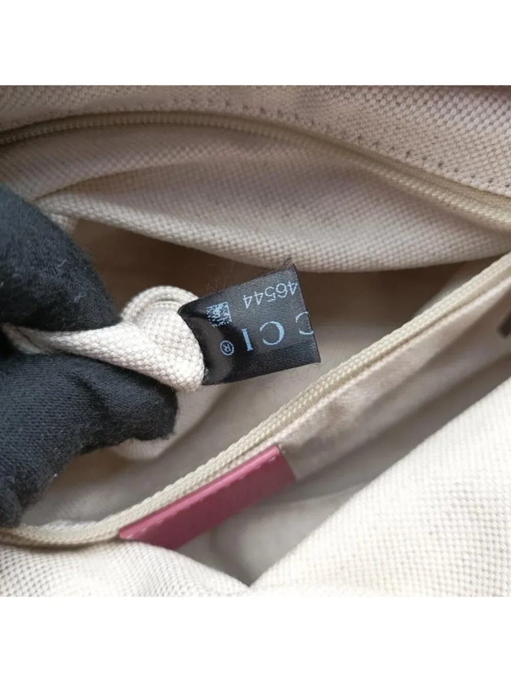 Gucci Sukey Beige Pink Canvas Leather Shoulder Bag